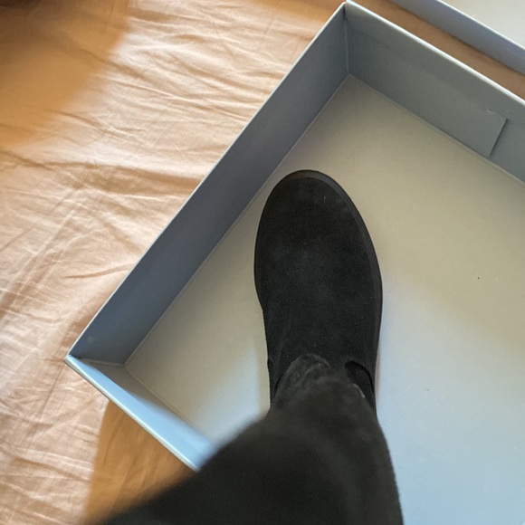 Womens Calf high boots - Picture 2 of 4